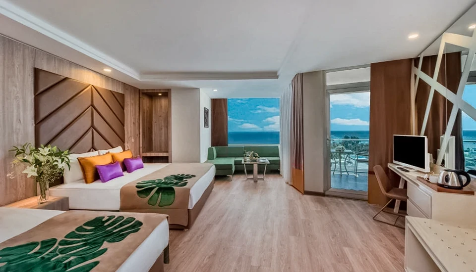 هتل دلفین بی گرند آنتالیا